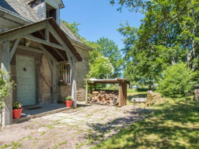 Gîte Saint-Sauves-d'Auvergne, 4 pièces, 8 personnes - FR-1-630-232